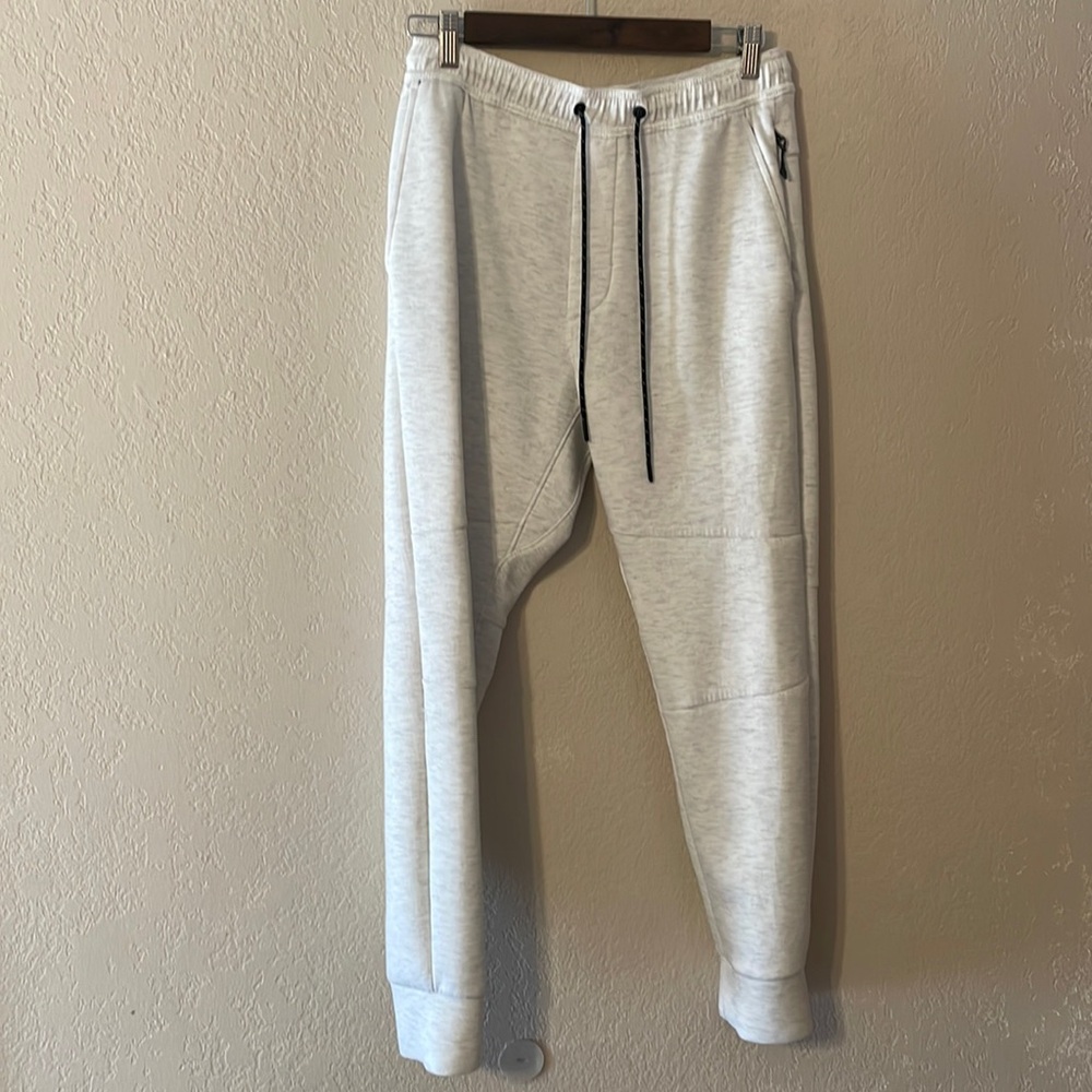 American Eagle white sweatpants